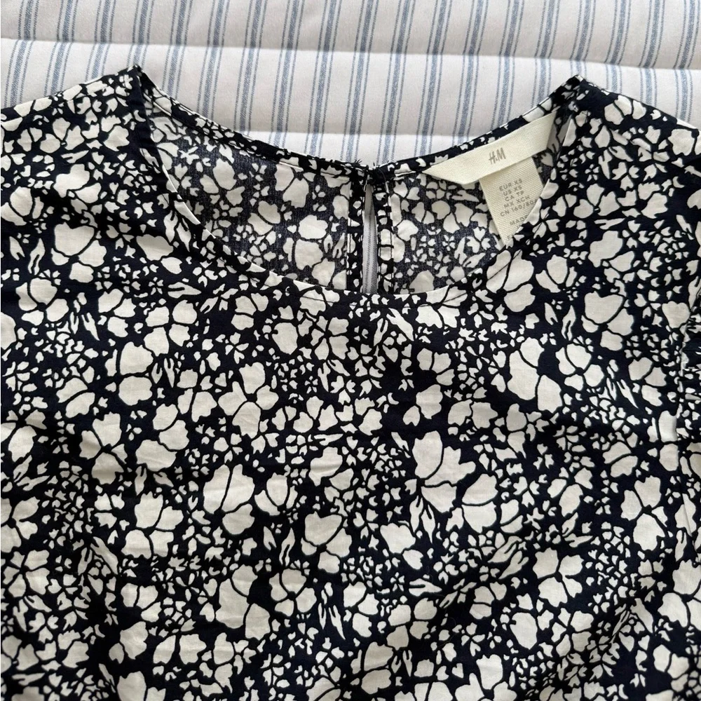 NEW H&M Floral Patterned Cotton Blouse - Picture 6 of 8